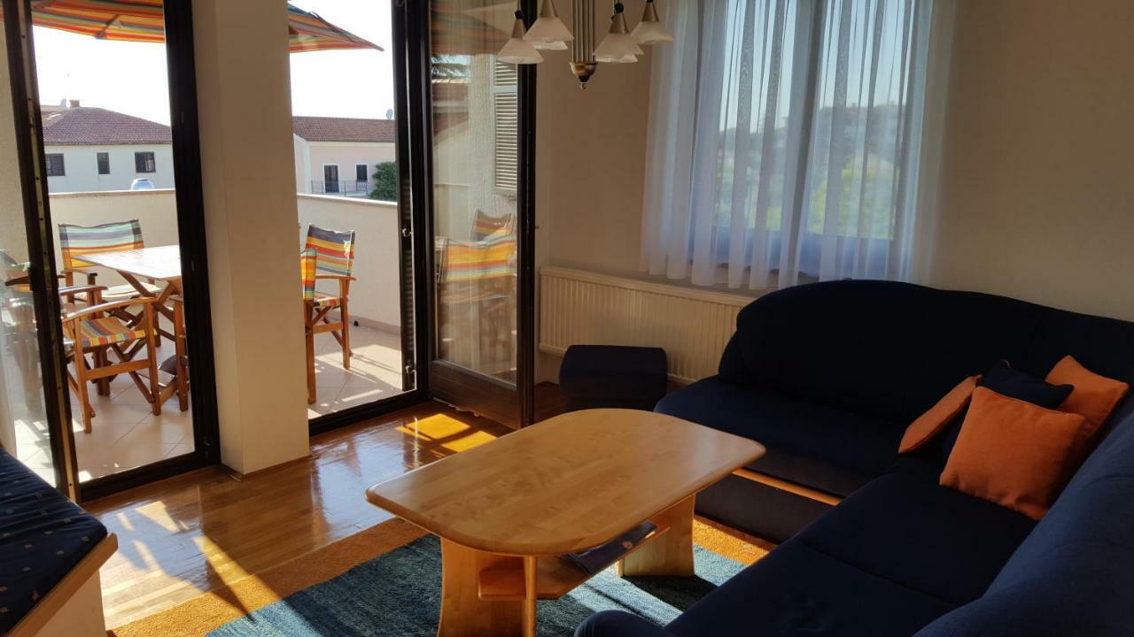 Apartment Valentina 波雷奇 外观 照片